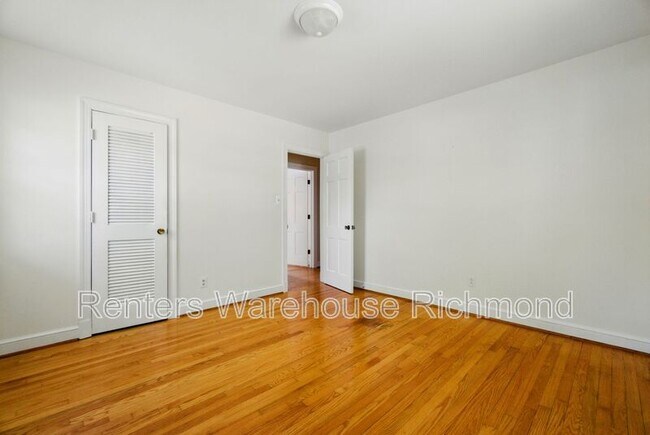 Building Photo - 4817 Stornoway Dr