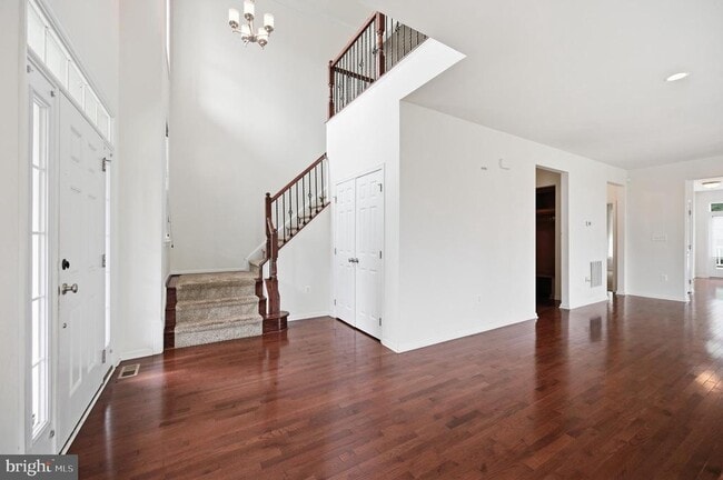 Building Photo - 24267 Purple Finch Dr