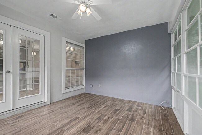 Building Photo - 1850 Newman Ln