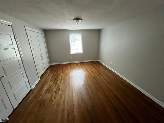 Building Photo - Large 4BR/2BA Whitehaven Home | 2,393 Sq Ft, Stone Fireplace, Hardwood BRs & 2-Car Garage