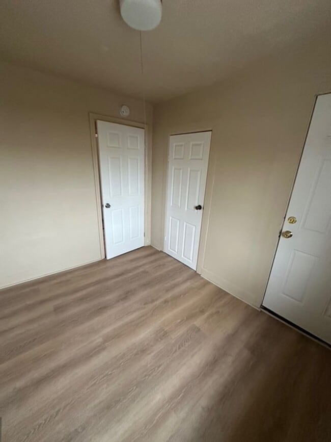 Building Photo - 621 Joseph Ave