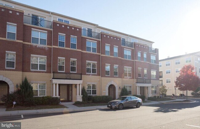 Building Photo - 22720 Beacon Crest Terrace