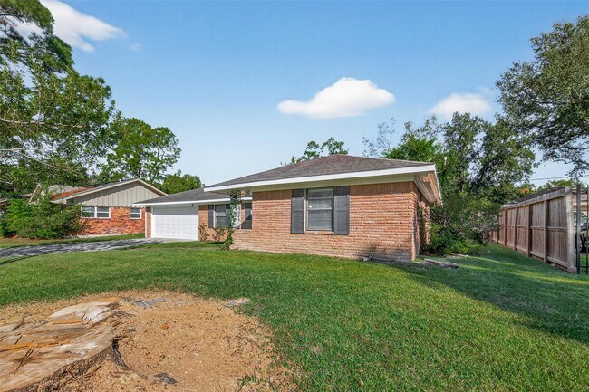 Building Photo - 5418 Darnell St