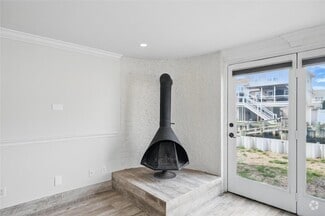 Building Photo - 468 Nassau Ave