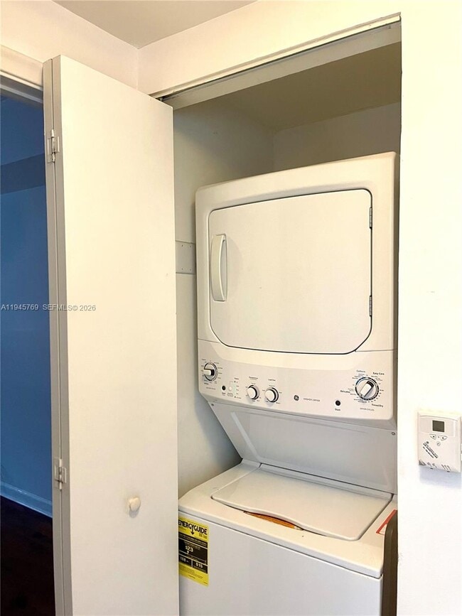 Building Photo - 18800 NE 29th Ave