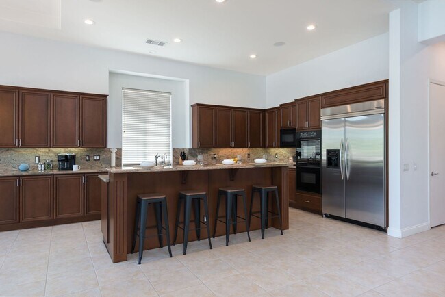 Building Photo - 45 Vista Encantada