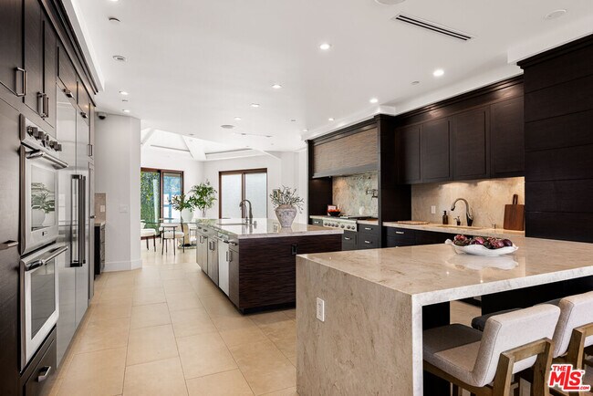 Building Photo - 3116 Elvido Dr