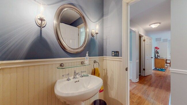 Building Photo - Beautiful Colonial Cape with Fireplace, De...