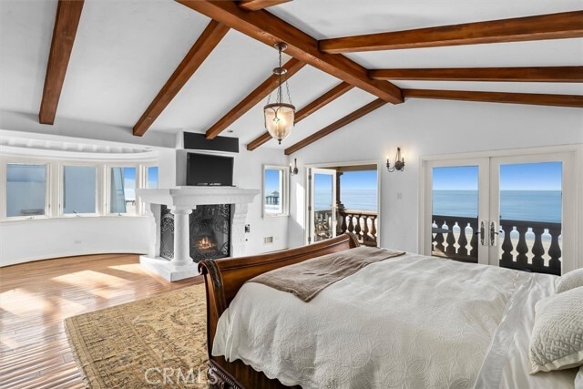 Building Photo - 1500 The Strand