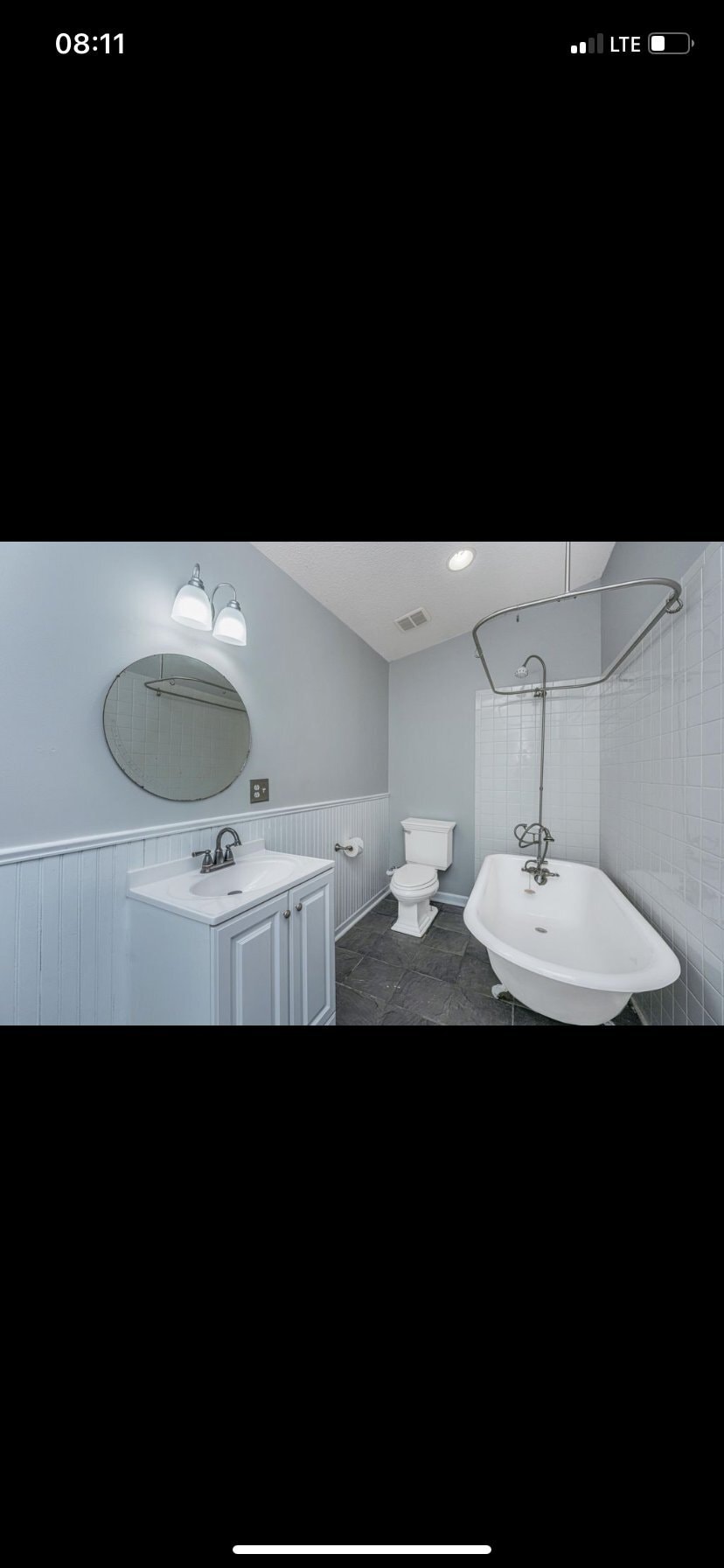 Building Photo - 2135 Pinehurst Ave