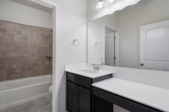 Building Photo - 213 Methodius Dr