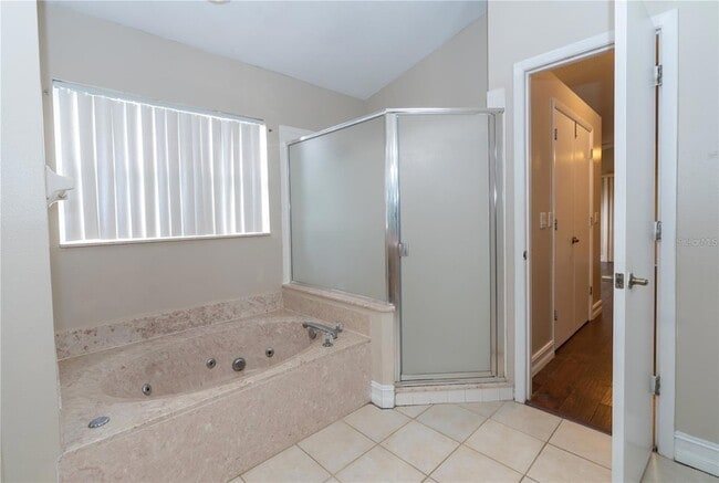 Building Photo - 12860 Waterhaven Cir