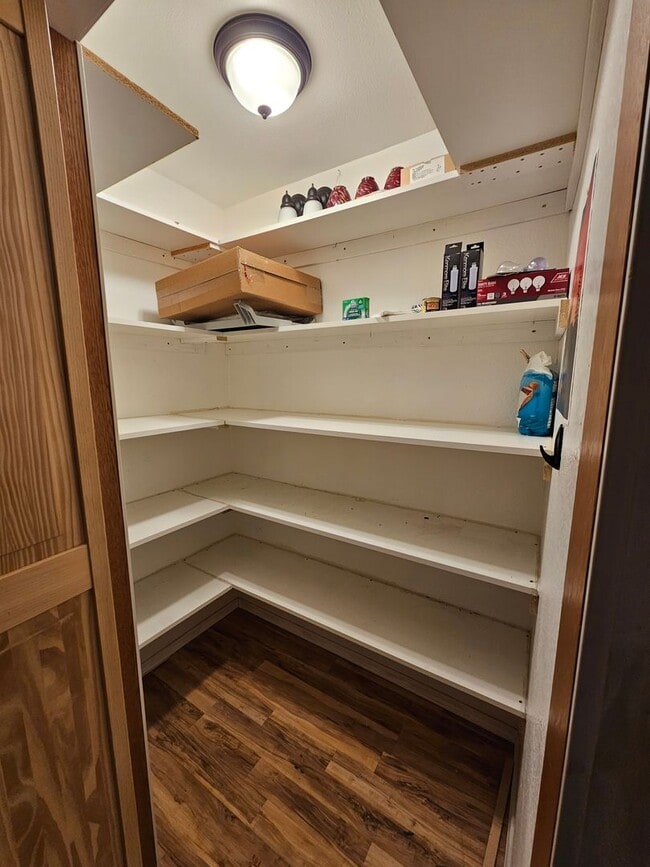 Building Photo - 1701 Walnut St