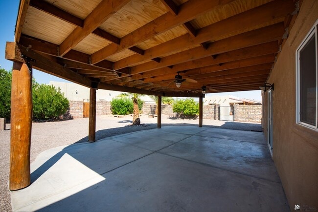 Building Photo - 13150 Onammi Ave