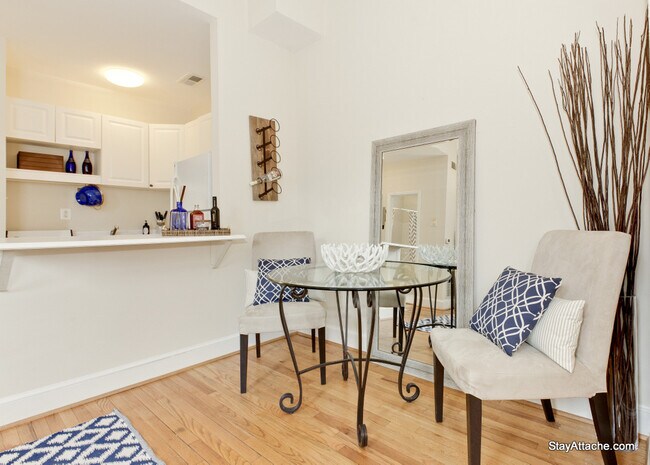 Building Photo - 1800 19th Street NW Apt 4