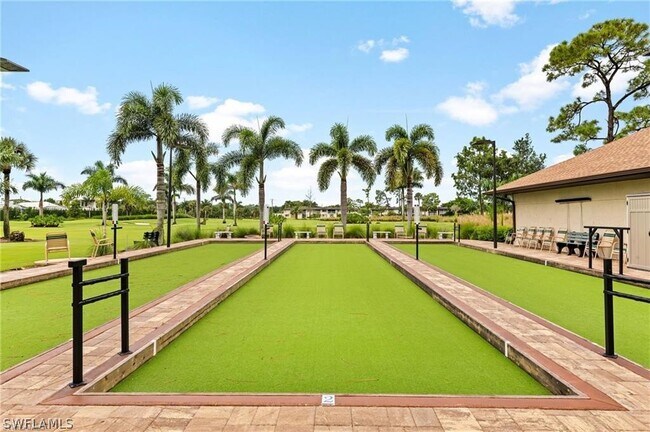 Building Photo - 200 Palm Dr