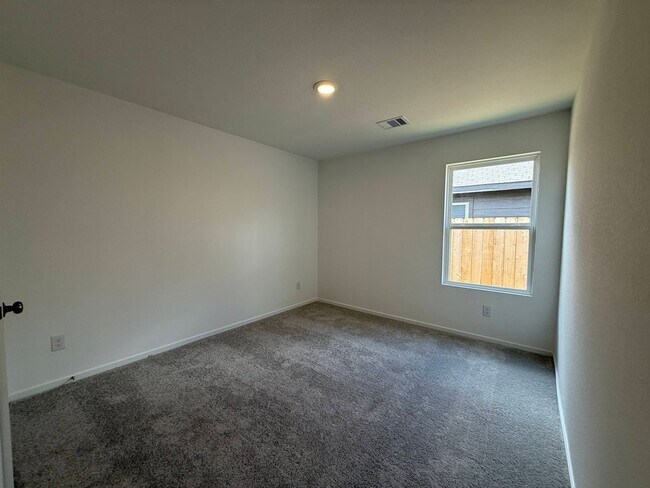 Building Photo - 3108 Twisted Myrtle Dr