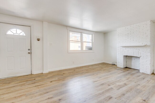 Building Photo - 215 Millbridge St