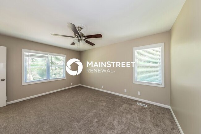 Building Photo - 3 Bedroom Pet-Friendly Home in Tarrant, AL with Main Street Renewal