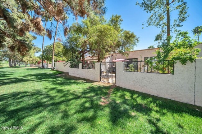 Building Photo - 7368 E Pleasant Run