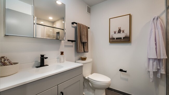 Interior Photo - 4415 Chestnut
