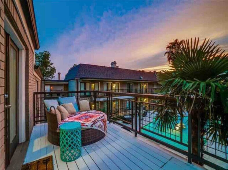 Primary Photo - 10109 Regal Park Ln