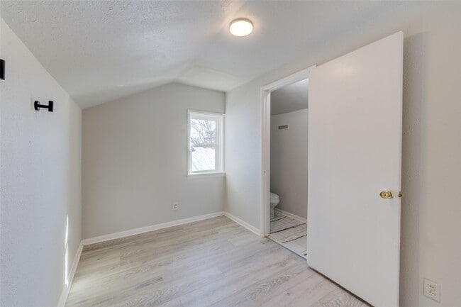 Building Photo - 8373 Elmore Ave