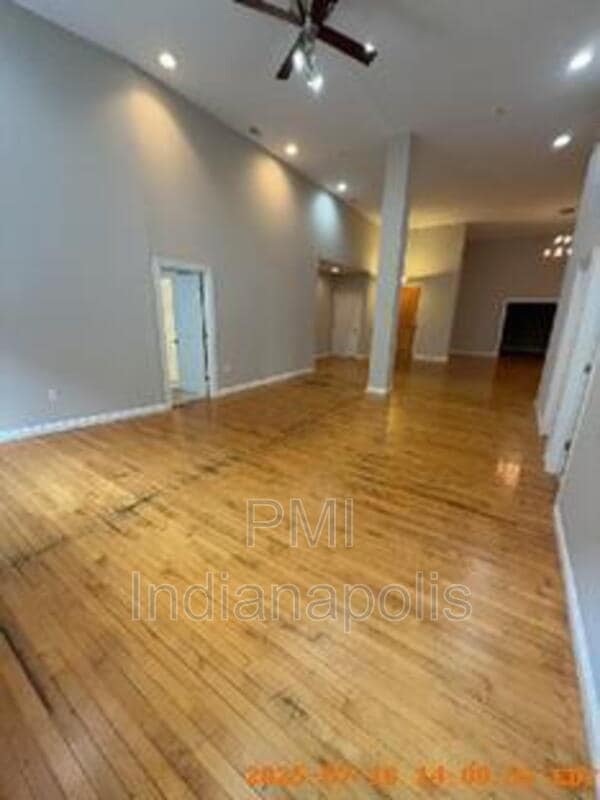 Building Photo - 141 S Meridian St