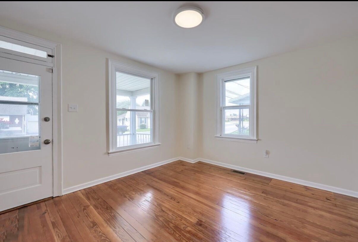 Building Photo - 1202 Baltimore St