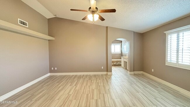 Building Photo - 14193 Honey Point Dr