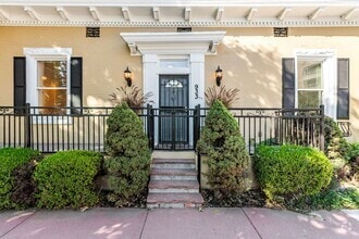Building Photo - Beautiful Spanish Revival 3 Bedroom in Upt...