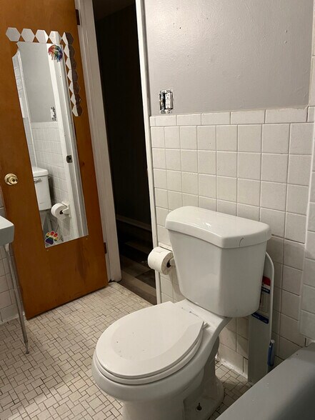 Building Photo - 1146 Dohrman St