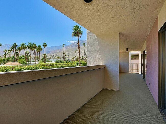 Building Photo - 2696 S Sierra Madre