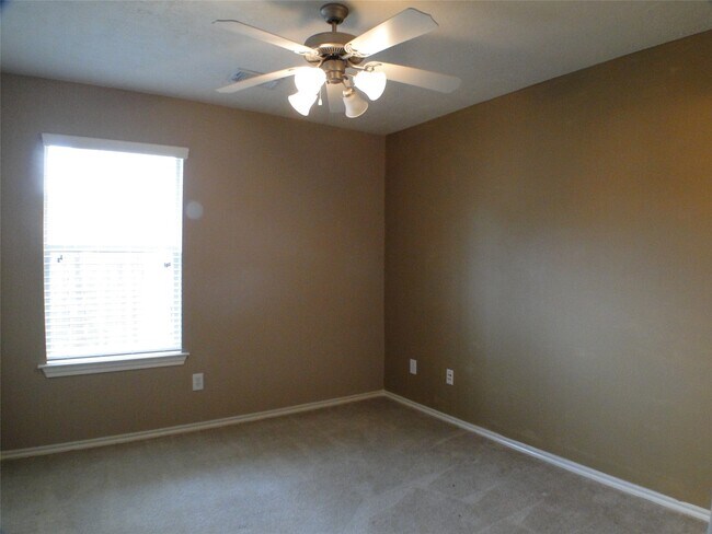 Building Photo - 5414 Trammel Dr