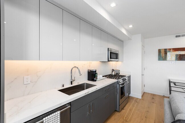 Building Photo - 761 Minna St