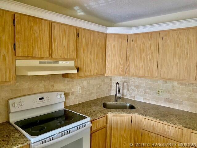 Building Photo - 428 Pine Glen Ln