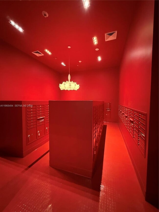 Building Photo - 1600 NE 1st Ave