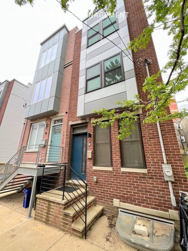 Building Photo - 1722 W Seybert St