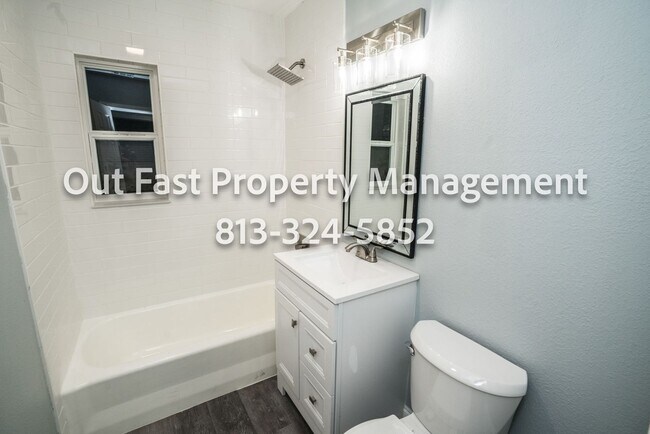 Building Photo - Bright Corner-Lot Home Near Bayshore and City Conveniences