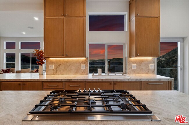 Building Photo - 265 Westlake Blvd