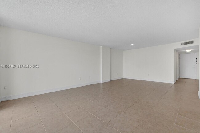 Building Photo - 2851 NE 183rd St