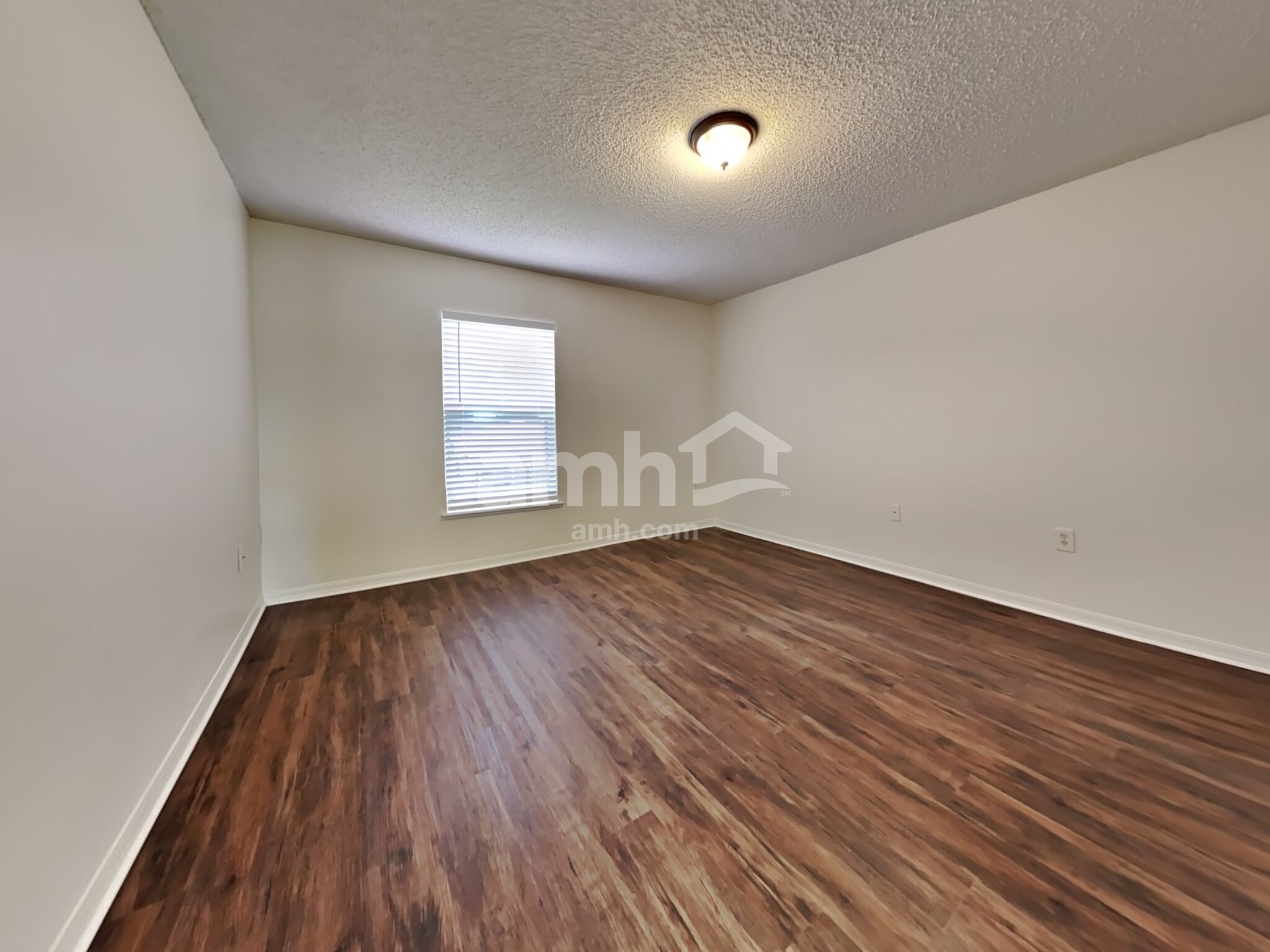 Building Photo - 5514 Ortega Park Blvd