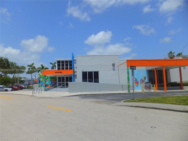 Building Photo - 16410 Miami Dr
