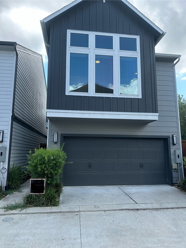 Building Photo - 713 Strawberry Pines Ct