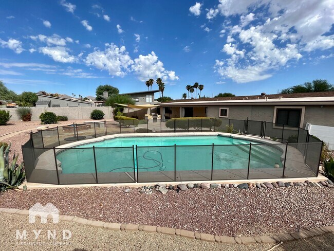 Building Photo - 17323 E Rosita Dr