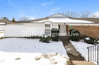 Building Photo - 5839 Troy Villa Blvd