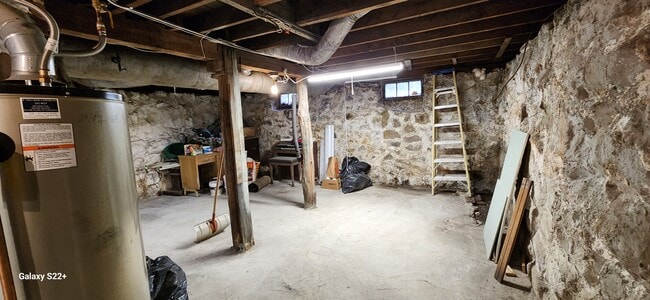 Building Photo - 705 Liberty St