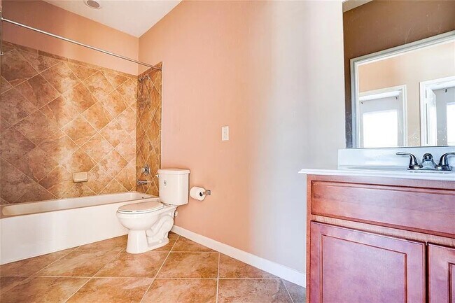Building Photo - 907 Aft Valley Dr