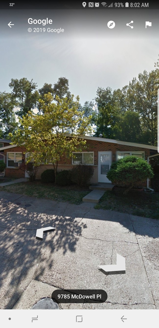 9785 McDowell Pl 9785 McDowell Pl Breckenridge Hills MO 63114