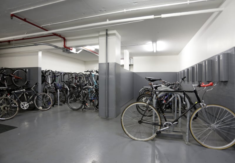 Building Photo - 2619 N Clark St